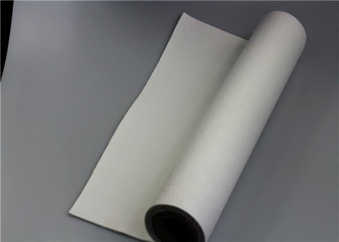 Weißes Polyester-Filter-Material-ausgezeichnetes Riss-Widerstand-fehlerloses Endweiche Beschaffenheit